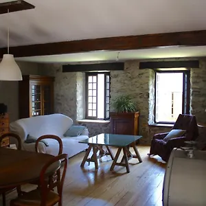 Hébergement de vacances Ariege Grande Maison éco-rénovée